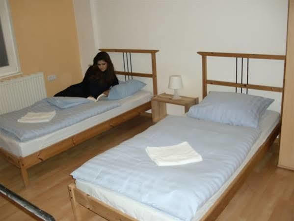 Shiva'S Citysleep Keulen Buitenkant foto